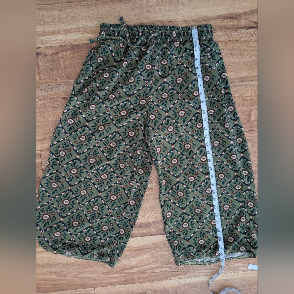 Rene Ricci Green Patterned Cropped Pants - Picture 6 of 7